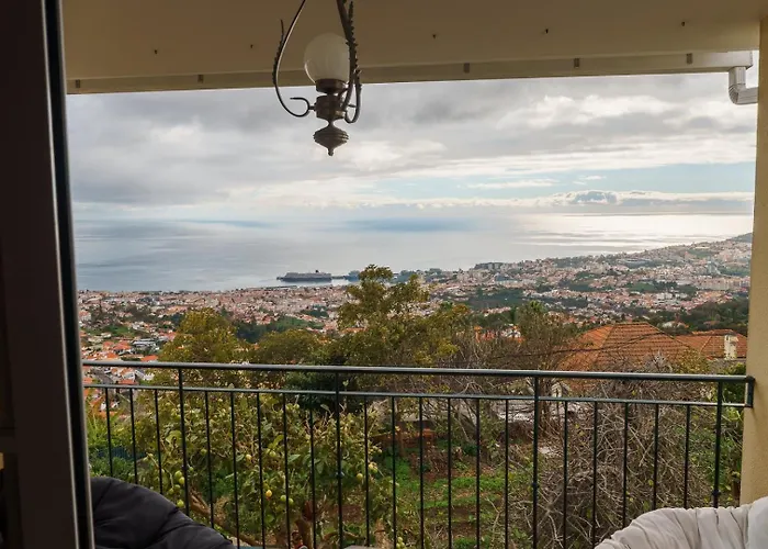 Guestready - Charming Retreat In דירה